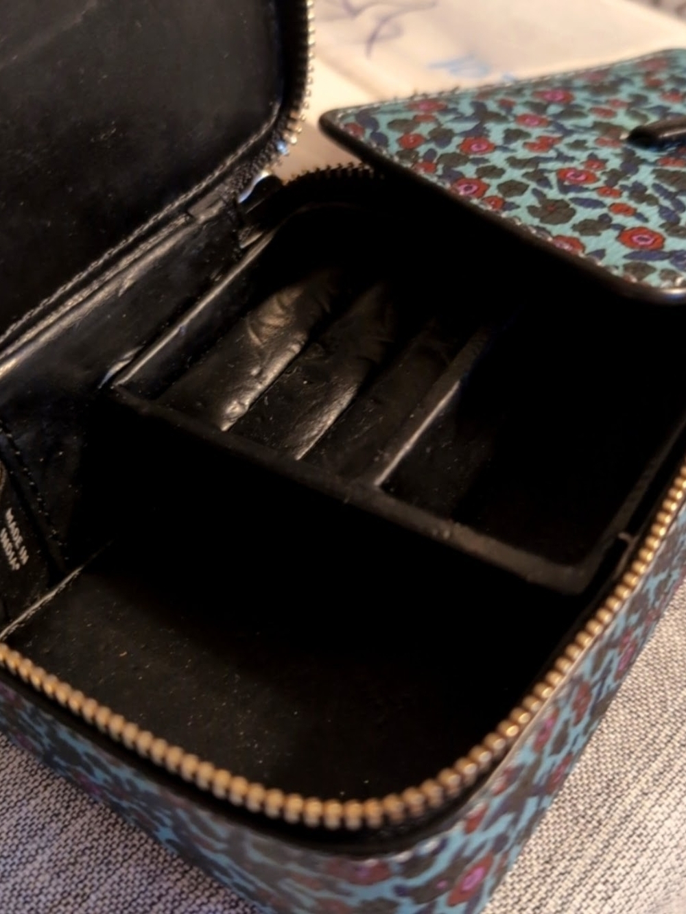 Coach Ranch Floral Travel Jewelry Box Case - Picture 4 of 4